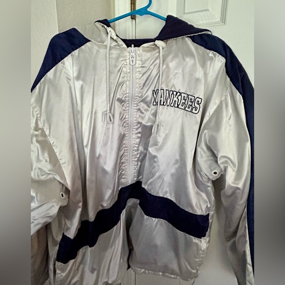 $50 vintage Reebok REVERSIBLE Yankees hoodie w/zipper pockets! Warm! Stylish! - Picture 7 of 9